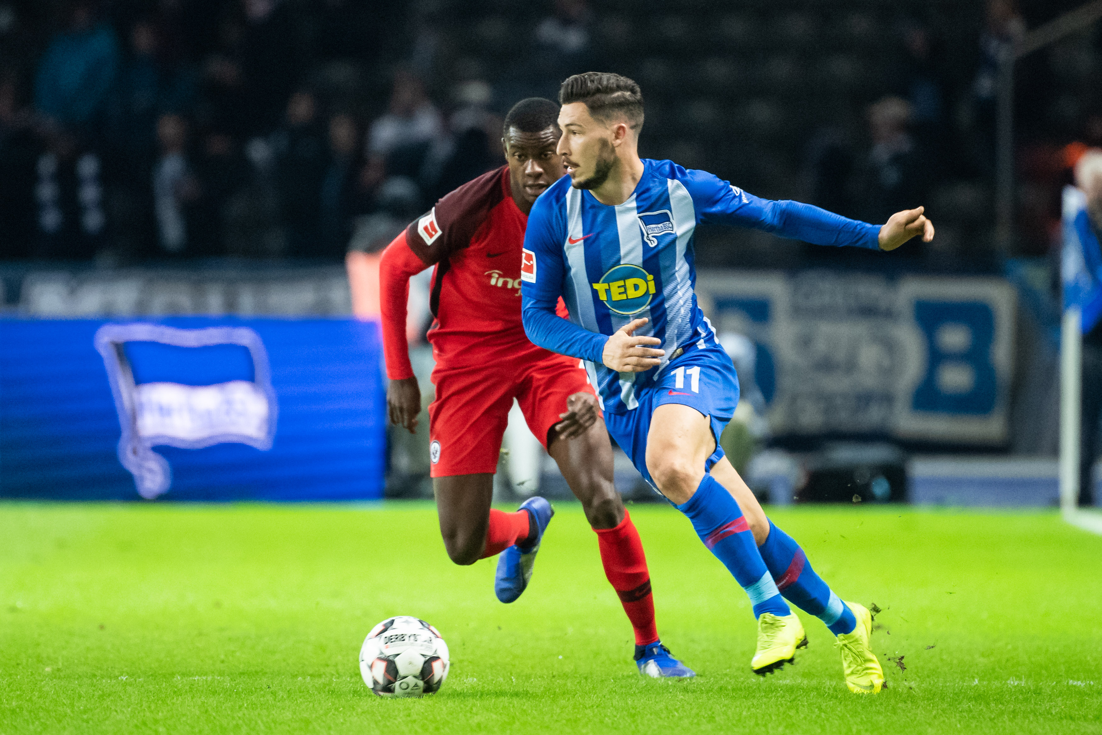 记者：帕尔梅拉斯准备报价佩雷拉，球员对转会持开放态度