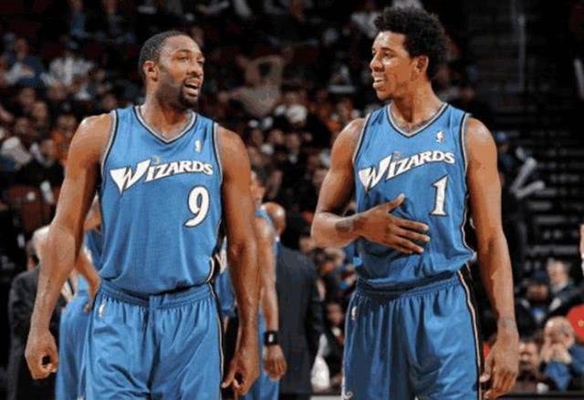 对西蒙尼而 对西蒙尼而